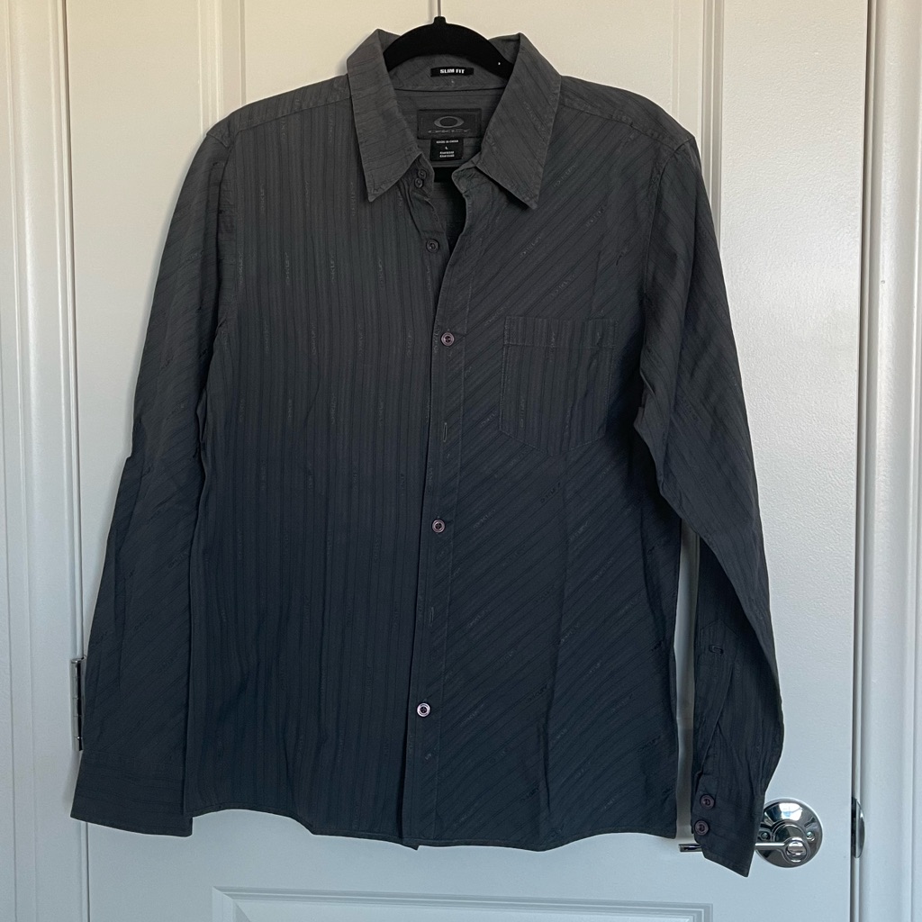 Oakley Button Up